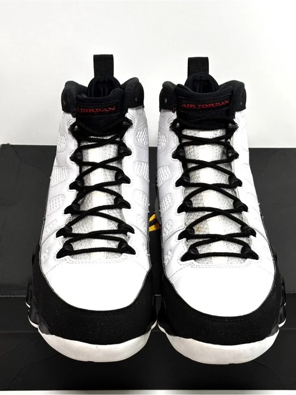Nike Air Jordan 9 Retro 302370-112 Space Jam 2016 size 11 Mens Bugs Bunny